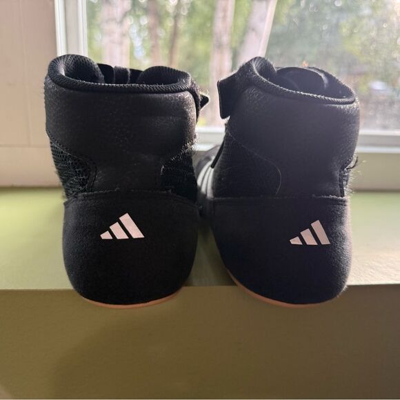 AdidasāMen's Black and White Wrestling Shoes - Picture 3 of 7